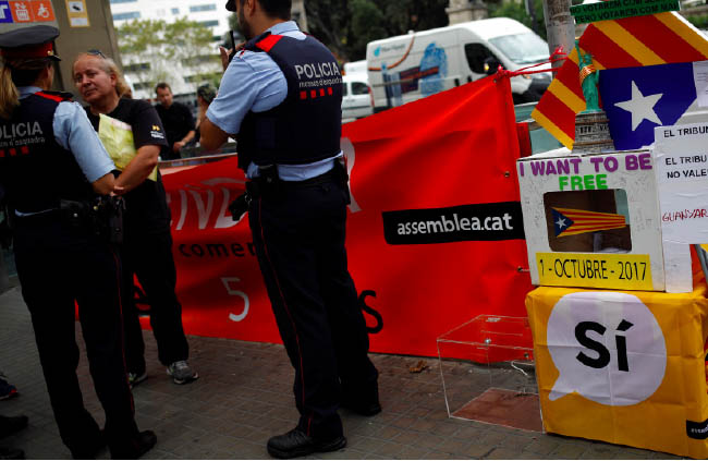 Spanish Gov’t Officially Takes  Control of Catalonia’s Regional Gov’t 